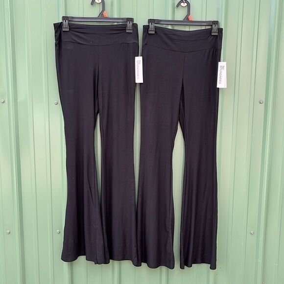 Women’s Black Stretchy Pull On Flare Pants, 32” Inseam 2-Pack Size M - Picture 1 of 10